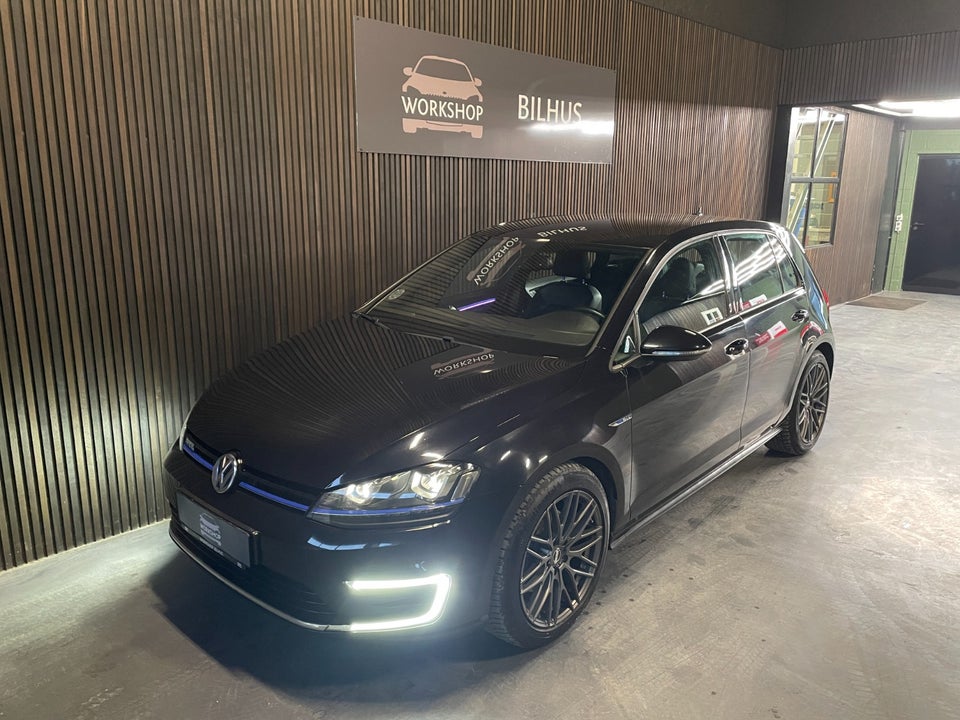 VW Golf VII 1,4 GTE DSG 5d