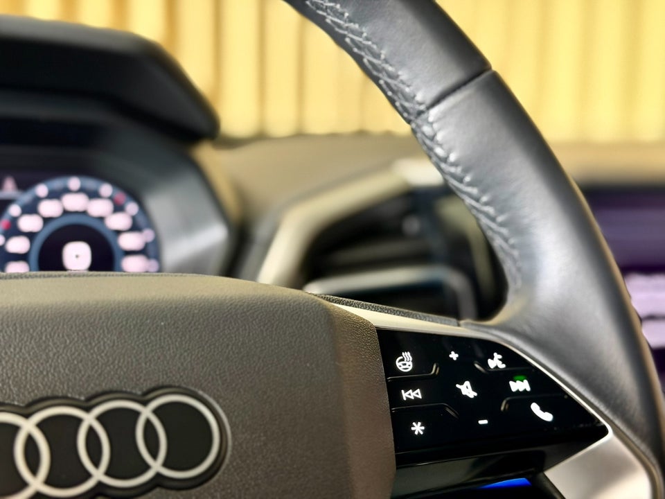 Audi Q4 e-tron 40 Attitude 5d