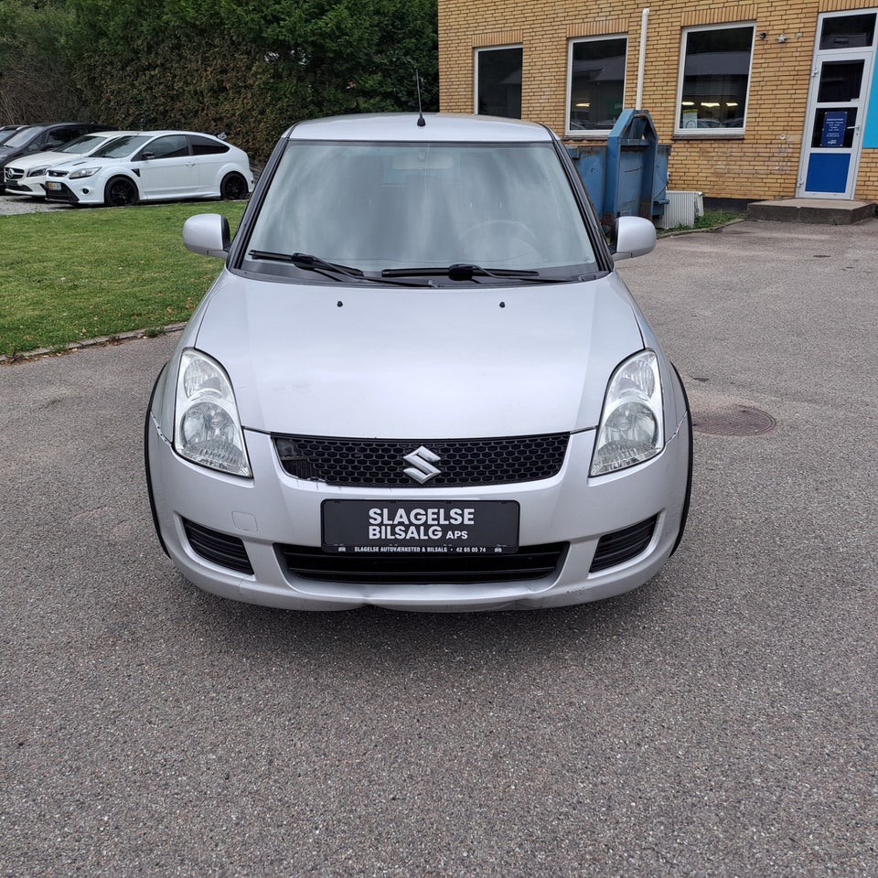 Suzuki Swift 1,3 DDiS GLX 3d