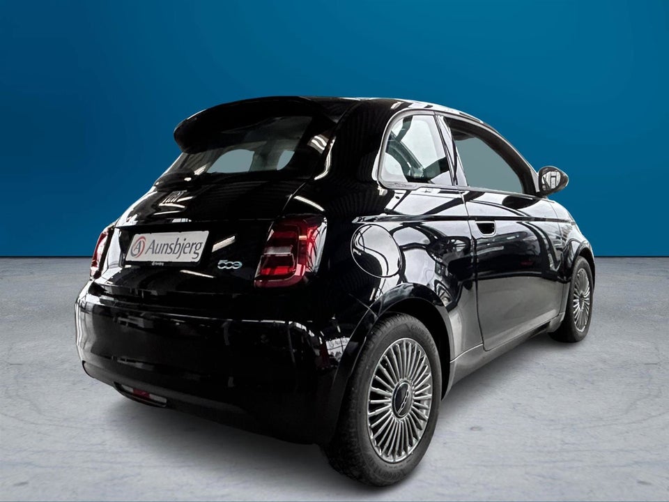 Fiat 500e 42 Icon Sky 3d