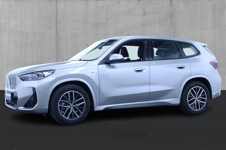 BMW iX1 eDrive20 M-Sport 5d