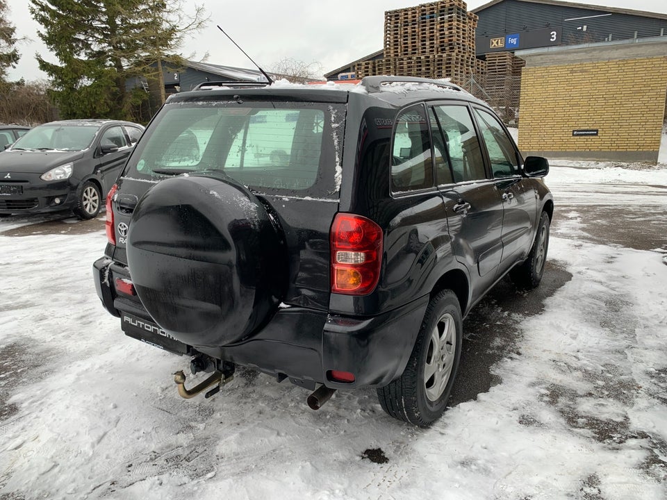 Toyota RAV4 2,0 VVT-i Wave 4x4 Van 5d