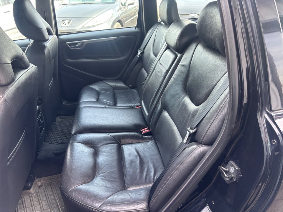 Volvo V70 2,4 170 aut. 5d