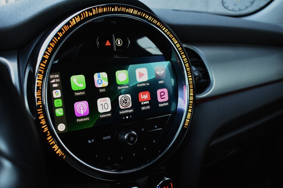 MINI Cooper SE Yours Trim 3d