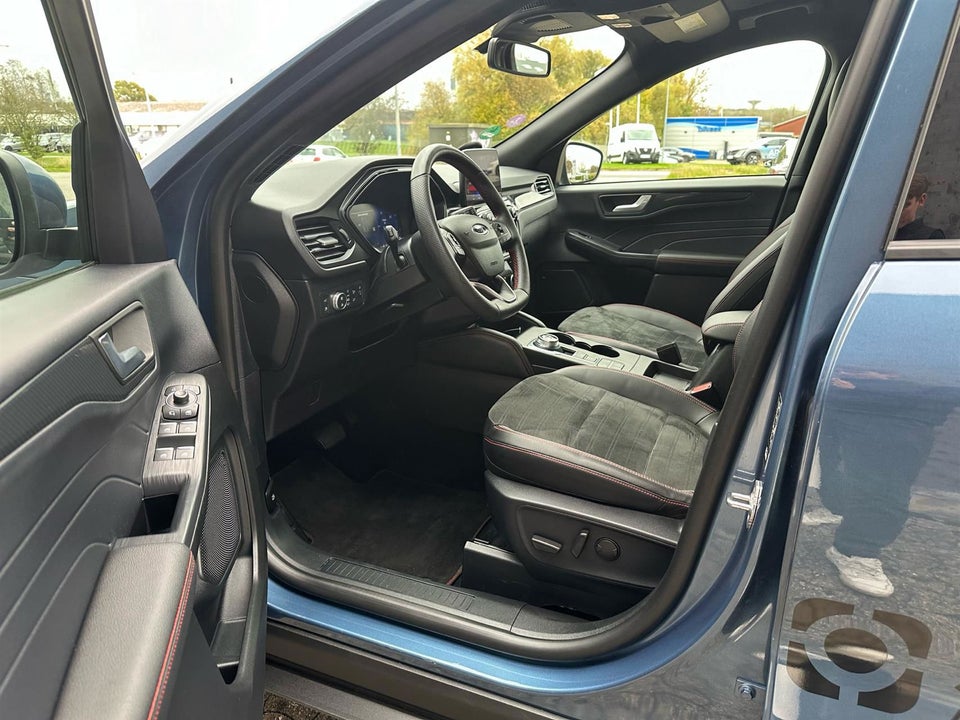 Ford Kuga 2,5 PHEV ST-Line X CVT 5d