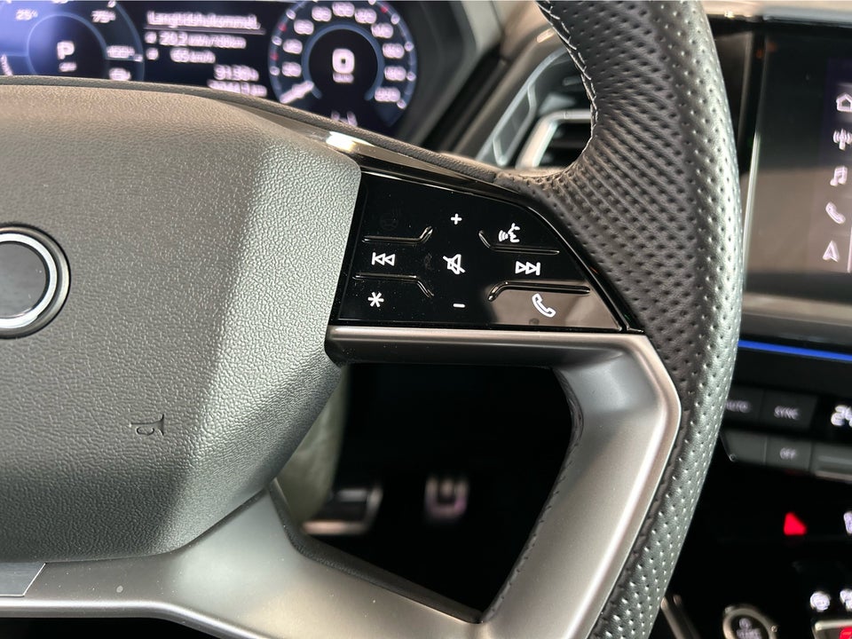 Audi Q4 e-tron 40 S-line 5d