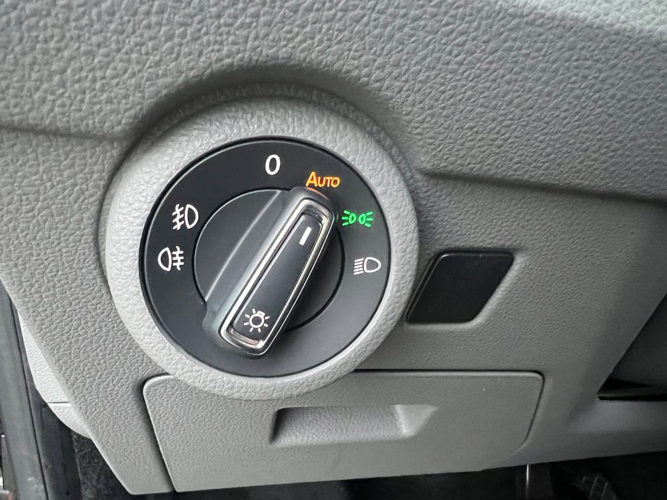 VW Transporter 2,0 TDi 204 Kassevogn DSG lang