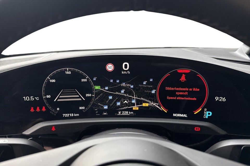 Porsche Taycan Performance+ 4d