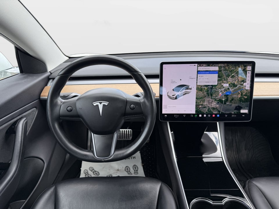 Tesla Model 3 Long Range AWD 4d