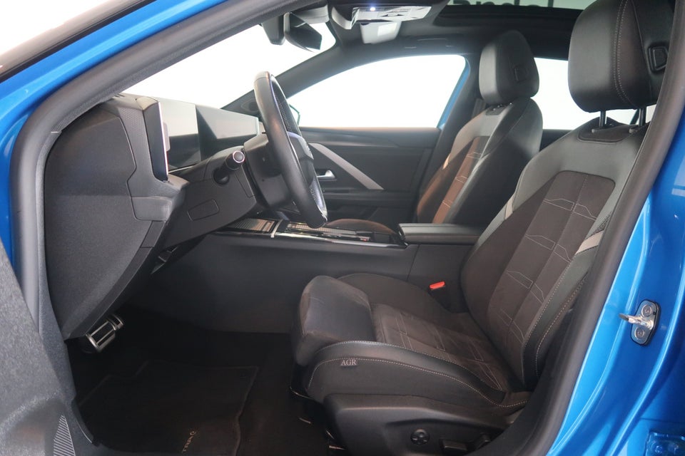 Opel Astra-e 54 Ultimate 5d