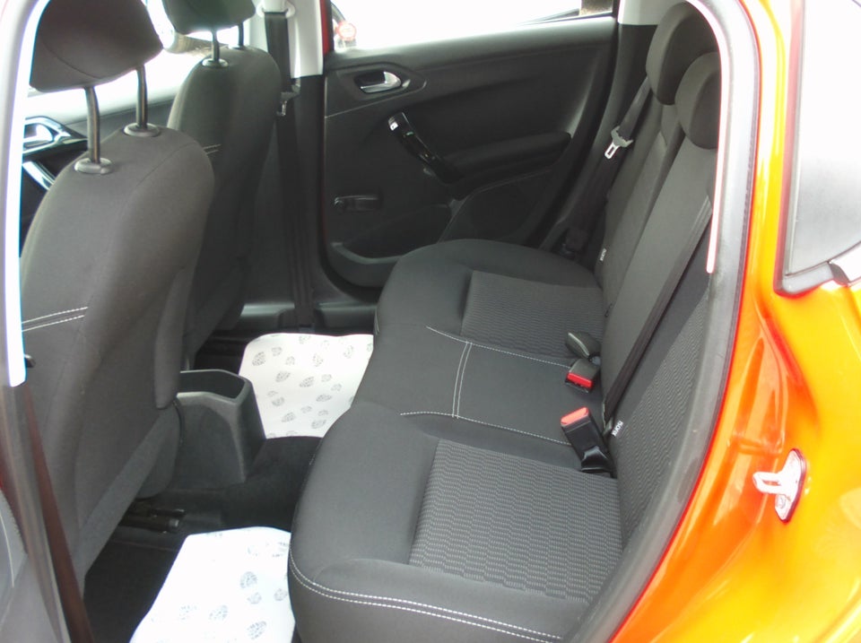 Peugeot 208 1,2 VTi 82 Strike 5d