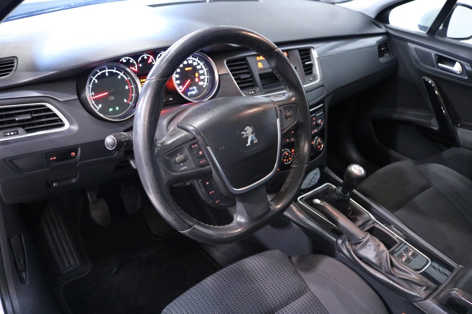 Peugeot 508 2,0 HDi 140 Allure SW 5d