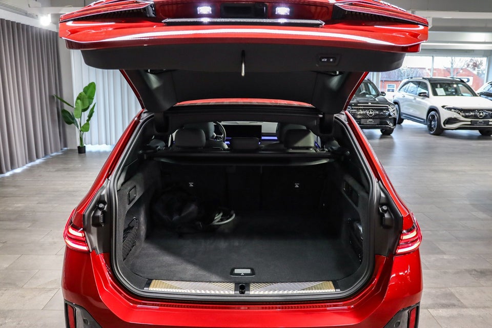 BMW i5 M60 Touring xDrive 5d