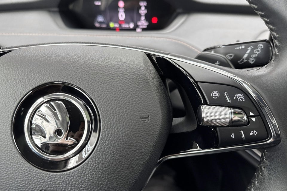 Skoda Enyaq 80 iV Suite 5d