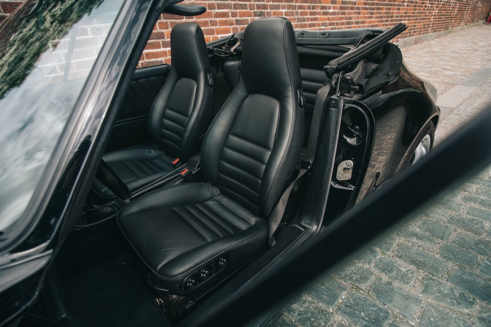 Porsche 911 3,6 Carrera 2 Cabriolet 2d