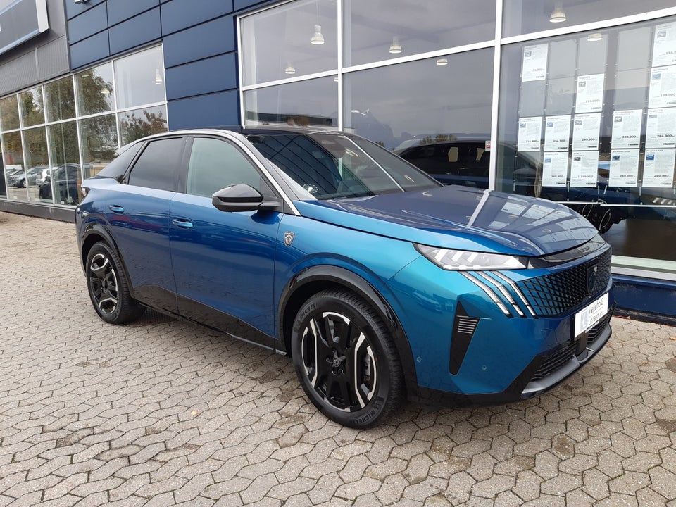 Peugeot e-3008 77 GT Pack 5d