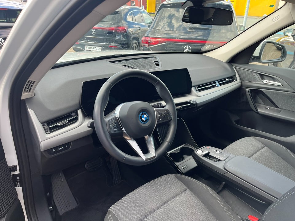 BMW iX1 xDrive30 5d