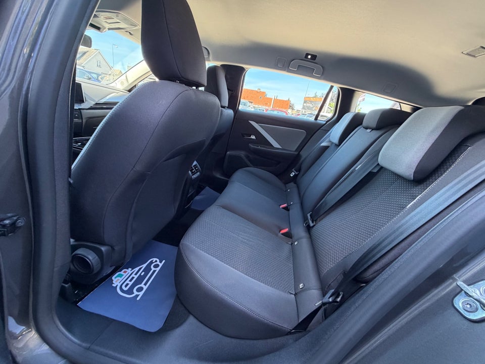 Opel Astra-e 54 GS Sports Tourer 5d