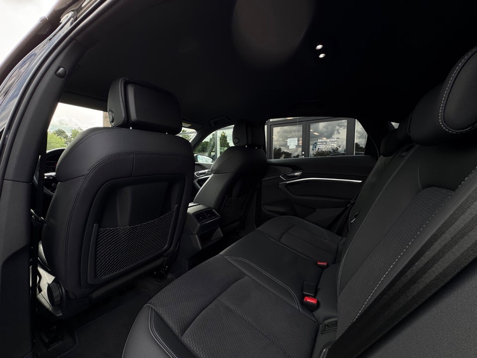 Audi e-tron 55 S-line Sportback quattro 5d