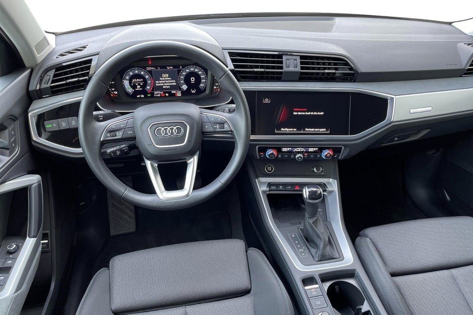 Audi Q3 45 TFSi e Attitude+ S-tr. 5d