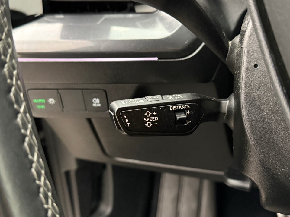 Audi Q4 e-tron 40 S-line 5d