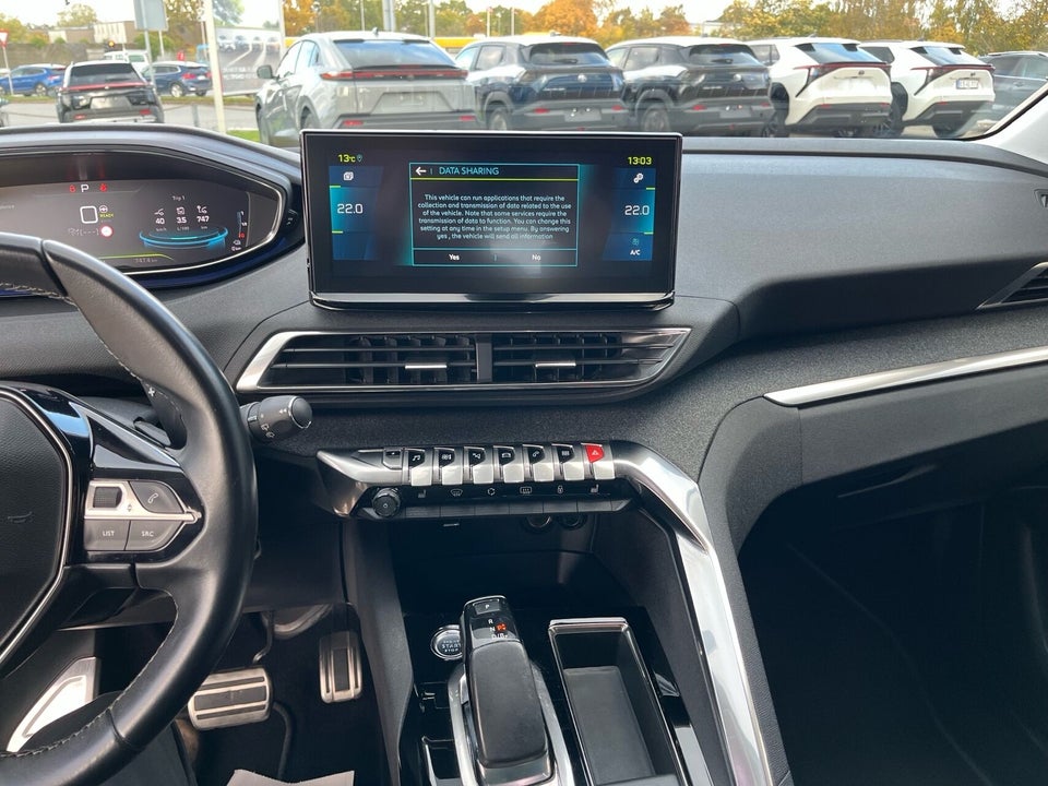Peugeot 3008 1,6 Hybrid First Selection EAT8 5d