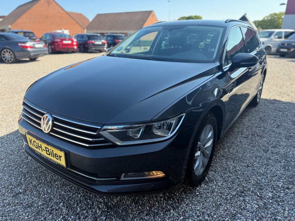 VW Passat 1,6 TDi 120 Comfortline Variant DSG Van 5d