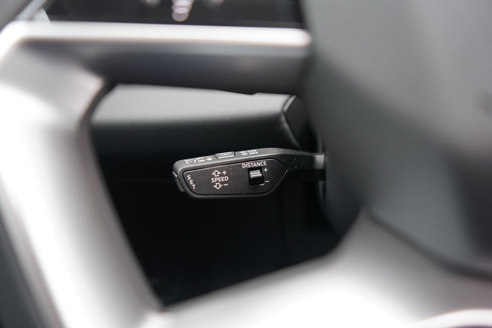 Audi Q6 e-tron S-line quattro 5d