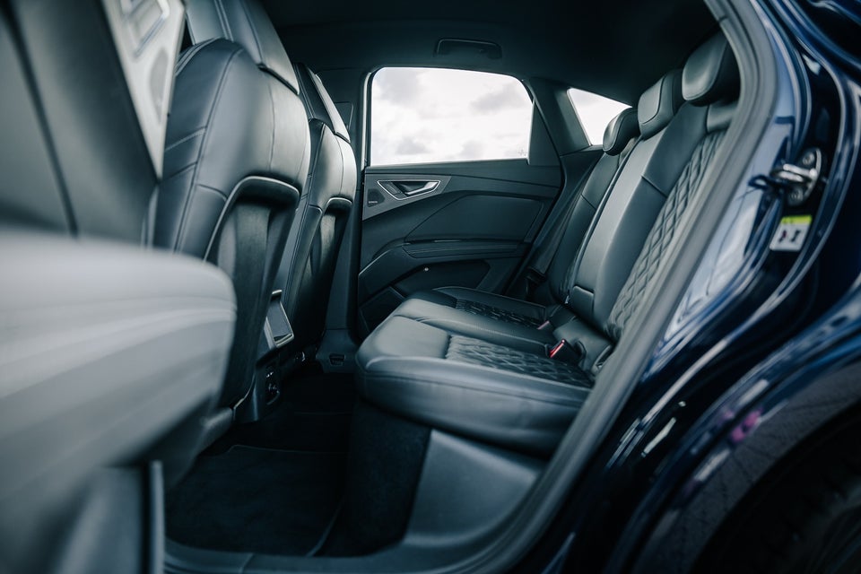 Audi Q4 e-tron 40 S-line Sportback 5d