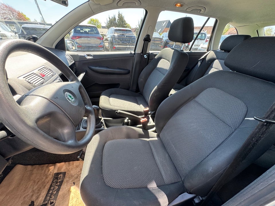 Skoda Fabia 1,2 12V Ambiente Combi 5d