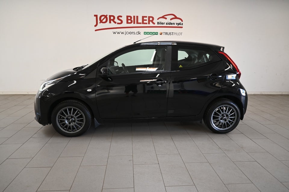 Toyota Aygo 1,0 VVT-i x-play 5d