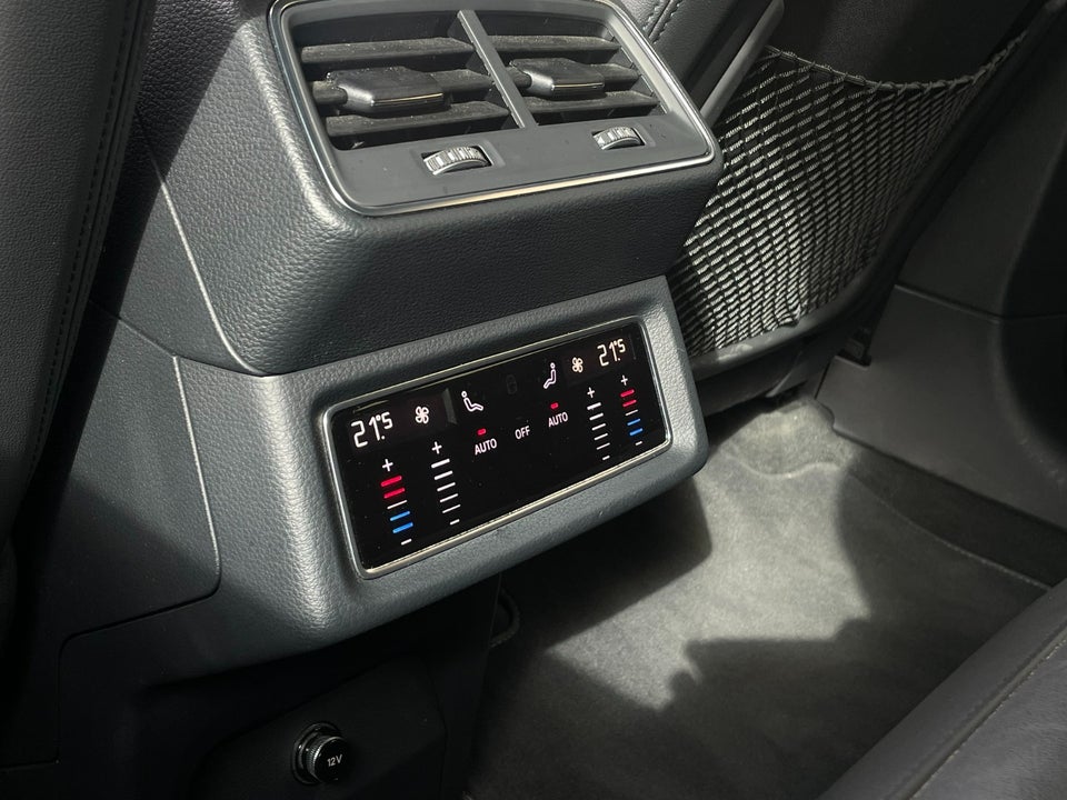 Audi Q8 e-tron 50 S-line Sportback quattro 5d