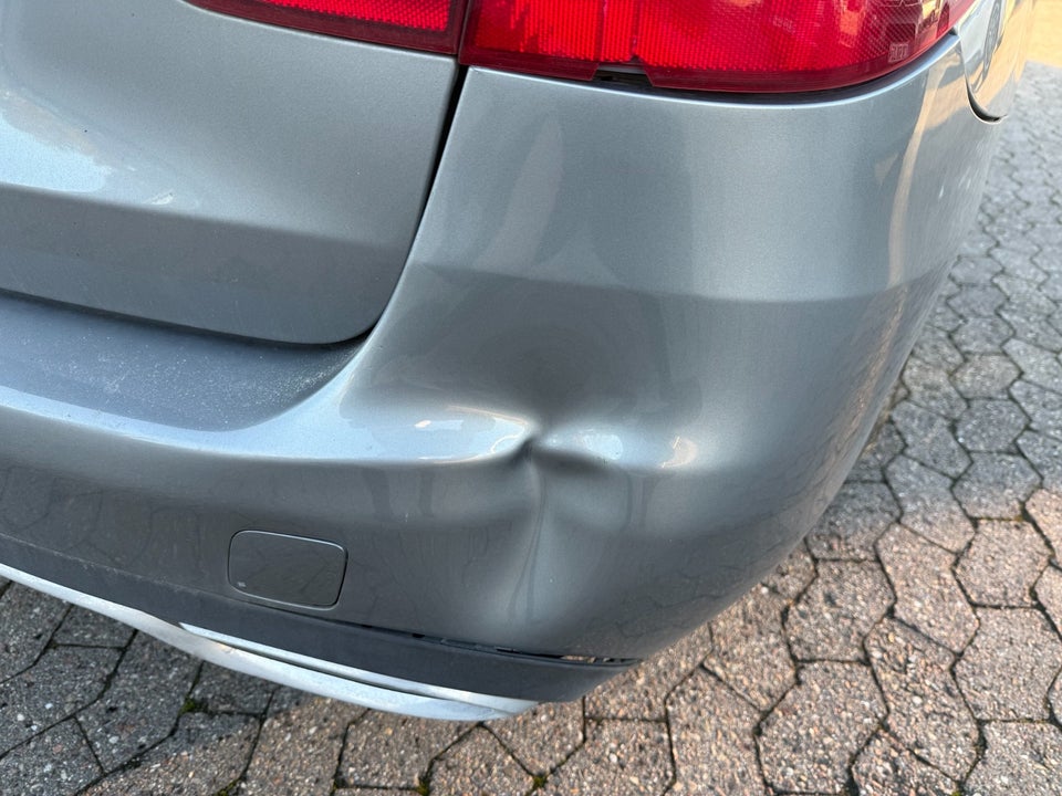 Mercedes C200 2,0 Avantgarde stc. aut. 5d