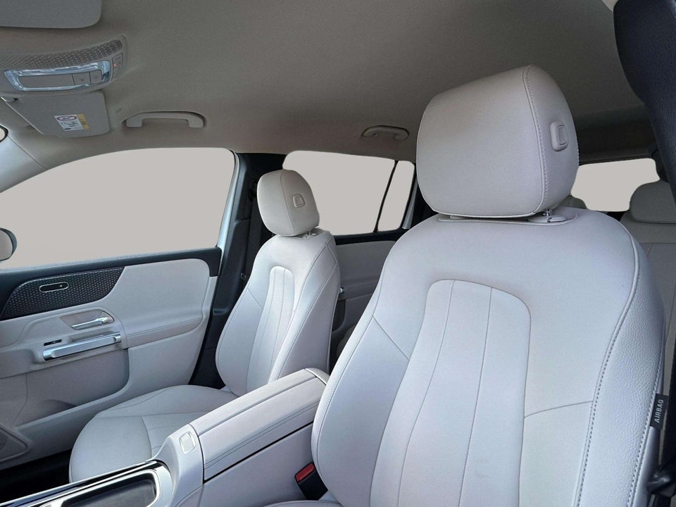 Mercedes EQB300 Progressive 4Matic 5d