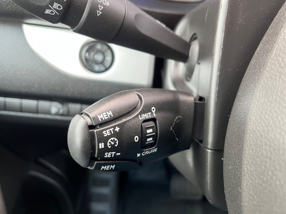 Peugeot e-Expert 75 L3 Ultimate Van