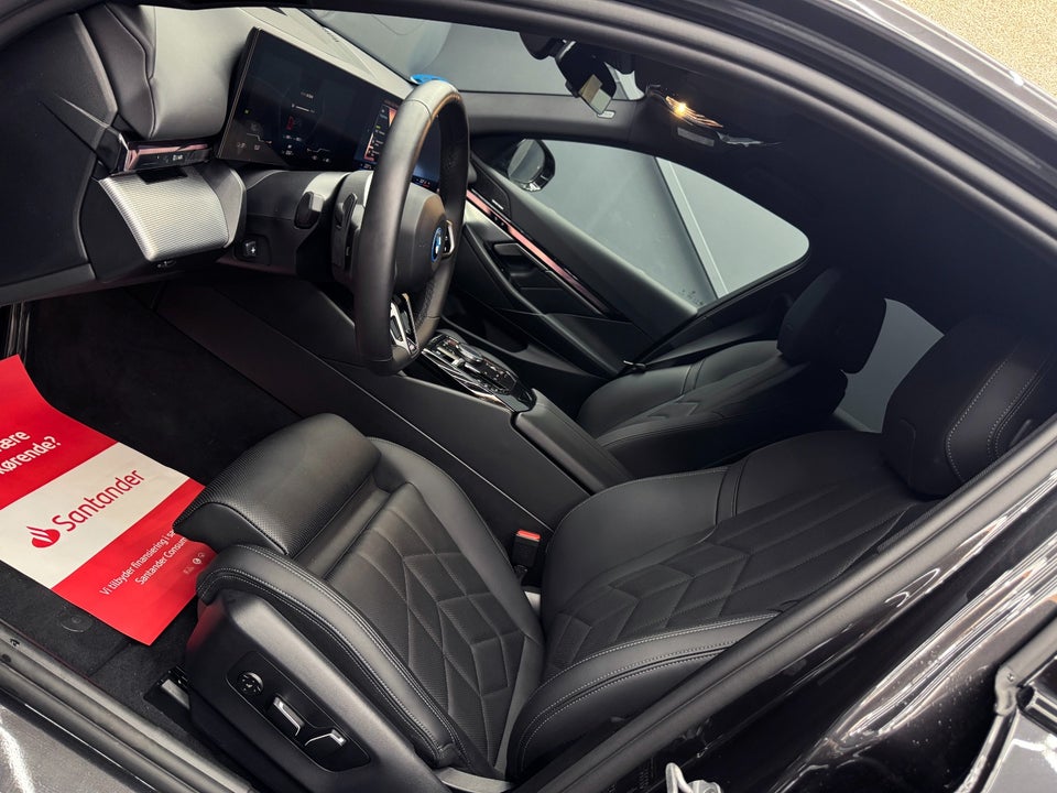 BMW i5 eDrive40 M-Sport 4d