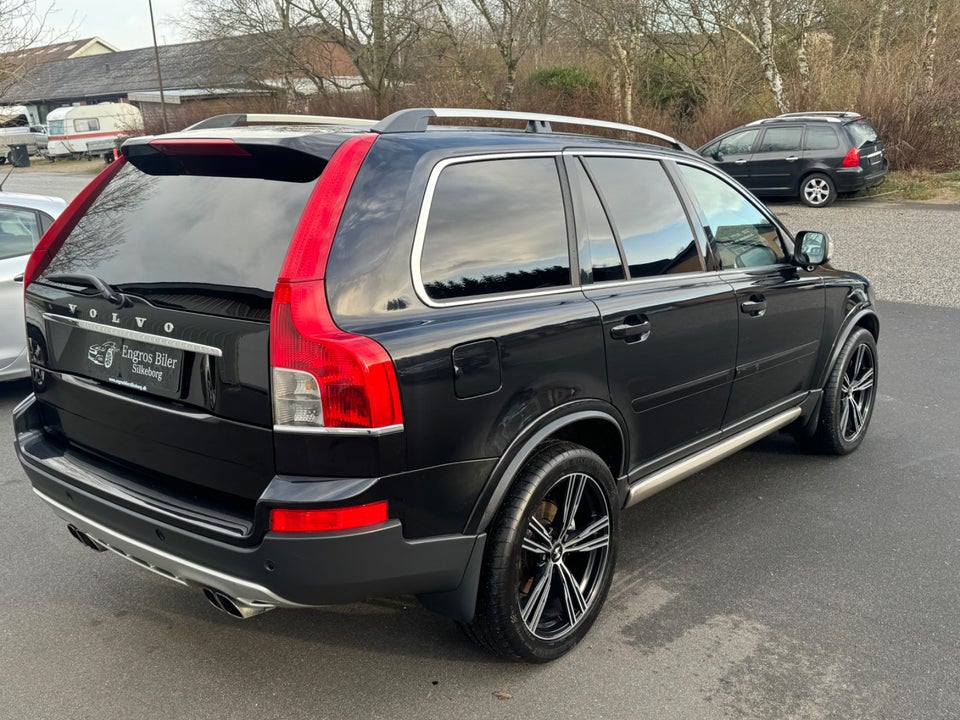 Volvo XC90 2,4 D5 200 R-Design aut. AWD 7prs 5d