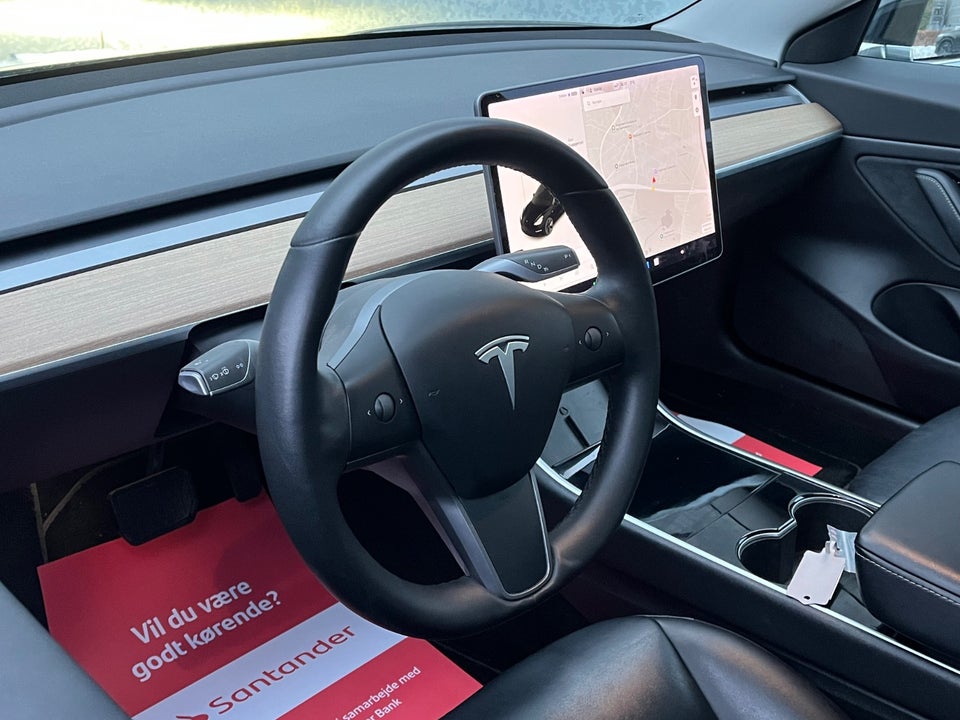 Tesla Model 3 Long Range AWD 4d