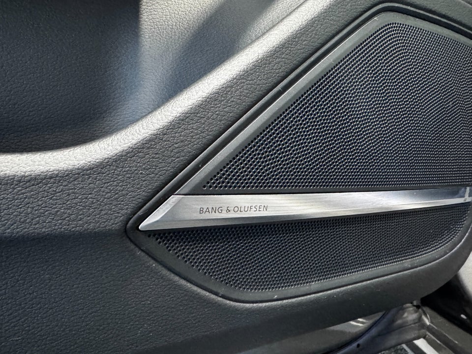 Audi A8 60 TFSi e quattro Tiptr. 4d