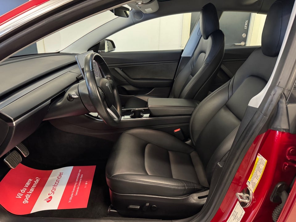 Tesla Model 3 Long Range AWD 4d