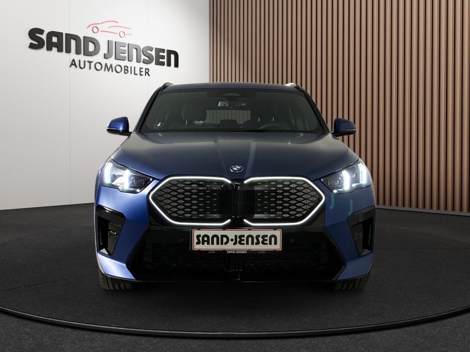 BMW iX2 xDrive30 Fully Charged 5d