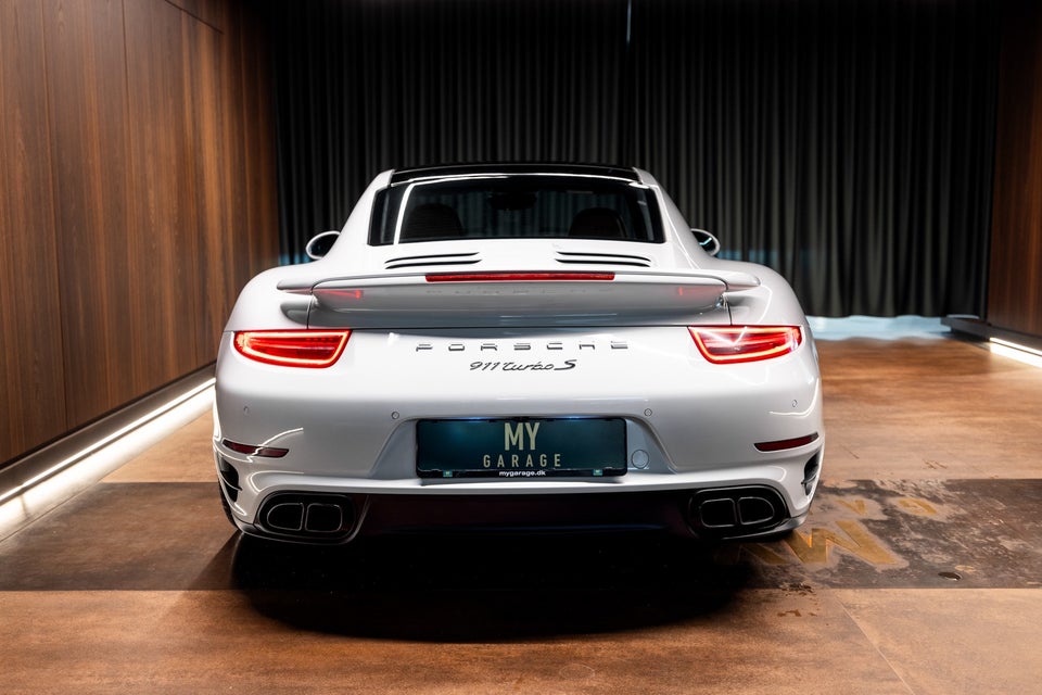 Porsche 911 Turbo S 3,8 Coupé PDK 2d