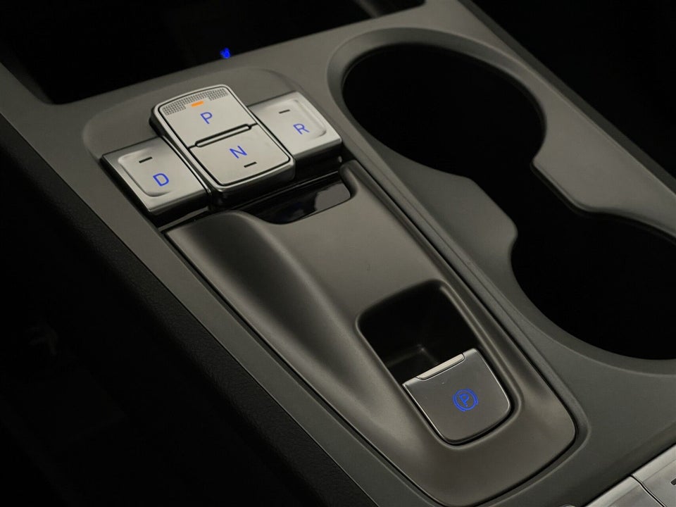 Hyundai Kona 64 EV Essential 5d