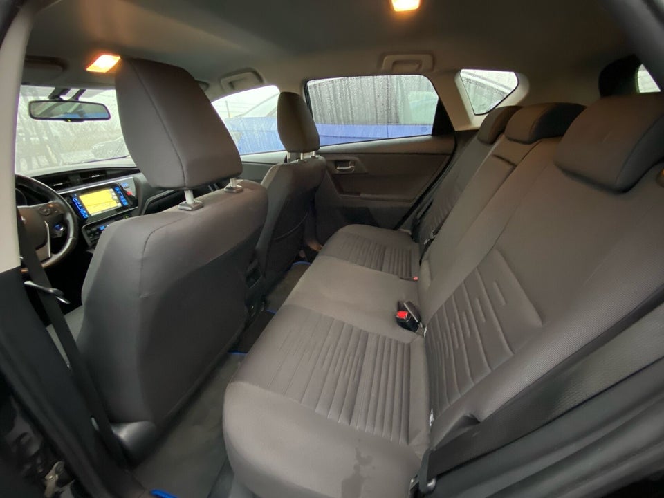 Toyota Auris 1,8 Hybrid H2 Comfort CVT 5d