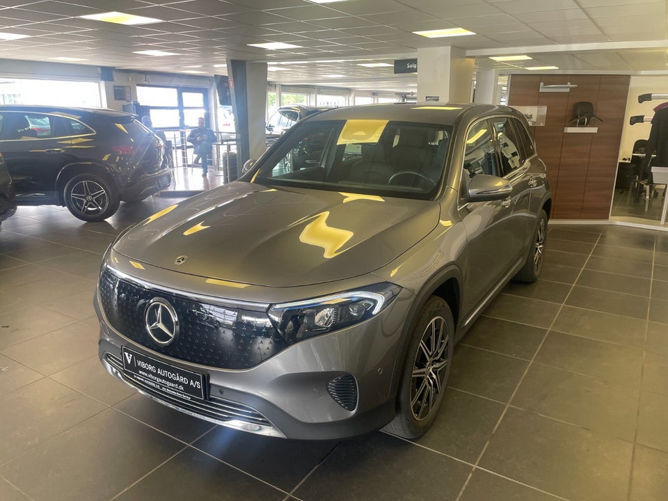 Mercedes EQB250+ Progressive 5d