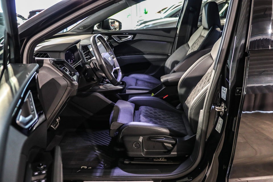 Audi Q4 e-tron 45 S-line Sportback quattro 5d