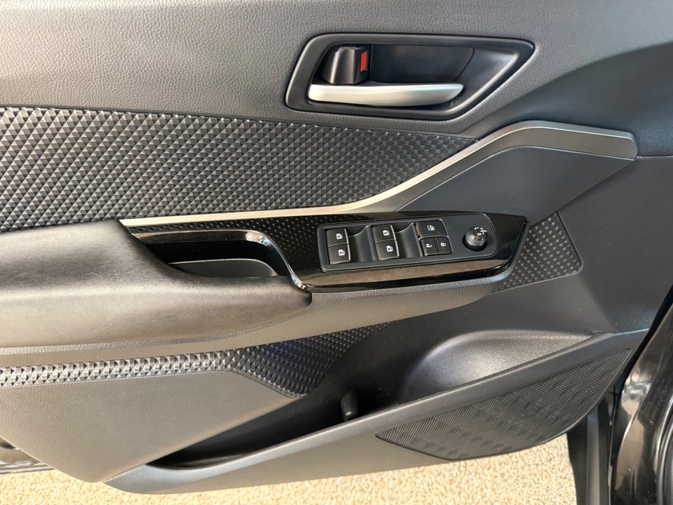 Toyota C-HR 1,8 Hybrid C-HIC CVT 5d