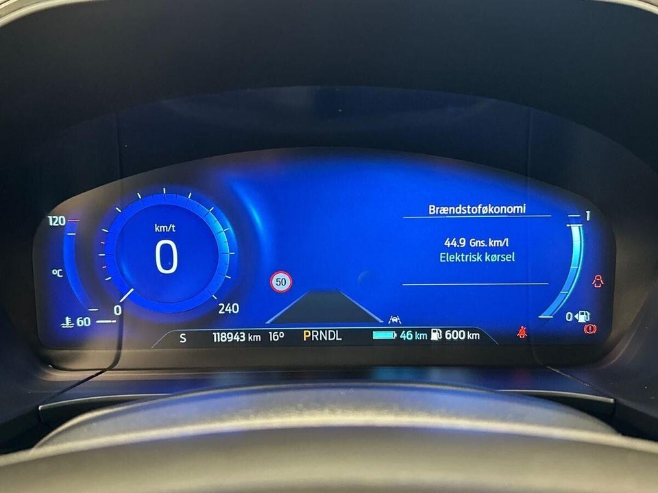 Ford Kuga 2,5 PHEV ST-Line X CVT 5d