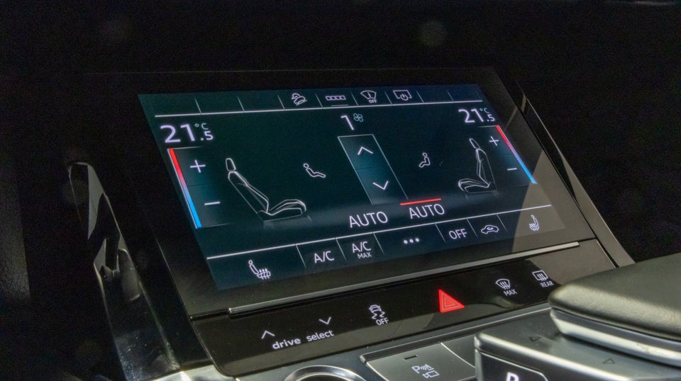 Audi e-tron 55 S-line quattro 5d