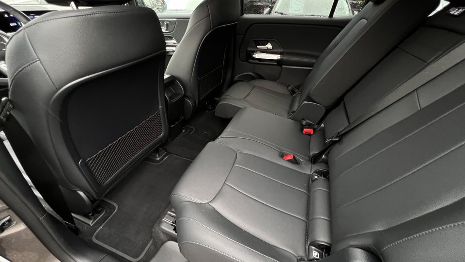 Mercedes EQB300 Progressive Advance 4Matic 5d